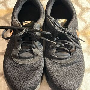 Nike Black Athletic Shoes